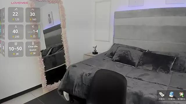 Natti_london from StripChat is Freechat