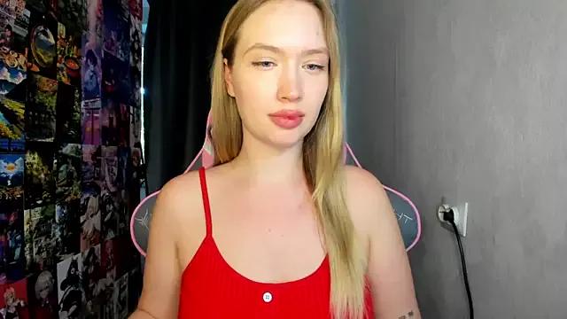 NicoleRiccii from StripChat is Freechat