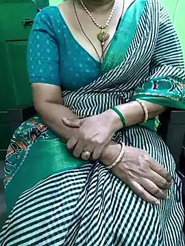 niiveditha from StripChat is Freechat
