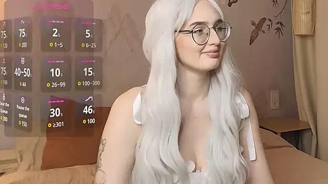 NikkiBlyz from StripChat is Freechat