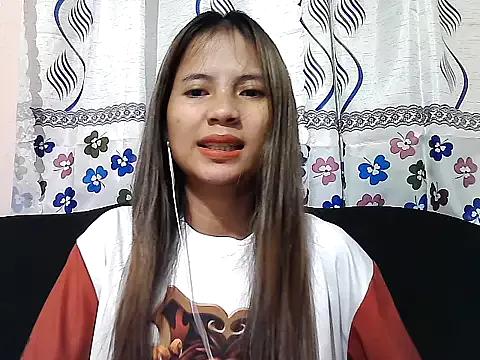 Nikkichix from StripChat is Freechat