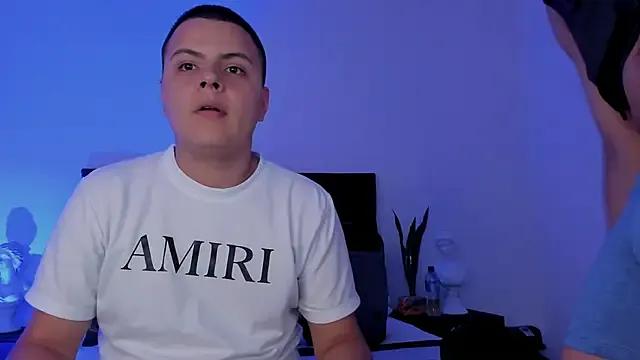 NoahLux from StripChat is Freechat