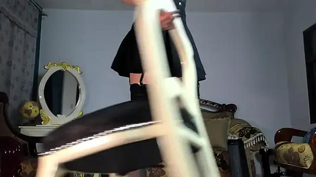 Nonbinaryangel from StripChat