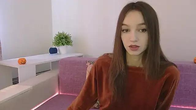 NotSoSweetDasha from StripChat is Freechat