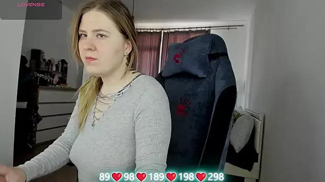 Olivia_Munk from StripChat is Freechat