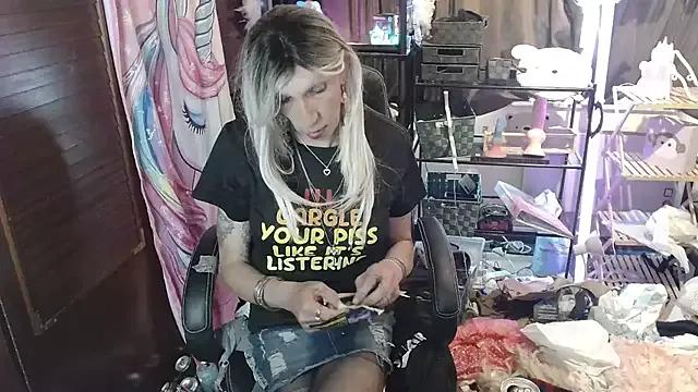 Ombeline1 from StripChat is Freechat