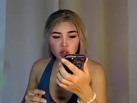 Onegreattransdiva from StripChat is Freechat