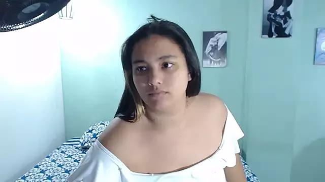 penelope_gucci1 from StripChat is Freechat