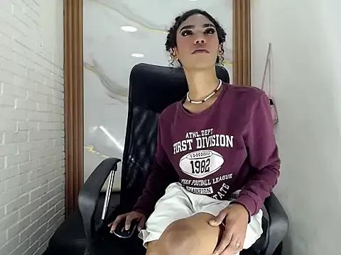 Penelopee_Rouse from StripChat is Freechat