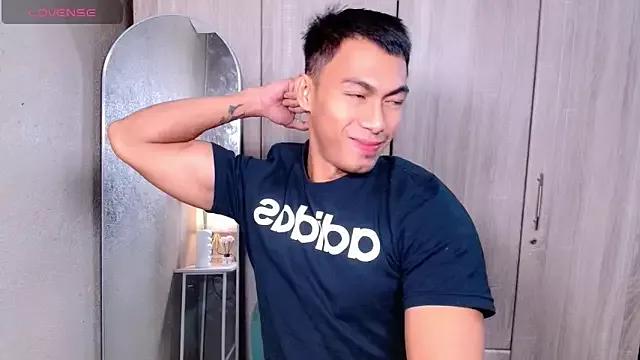 PinooyMilker from StripChat is Freechat