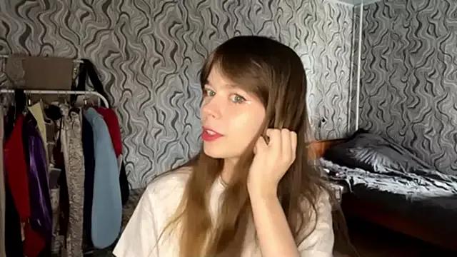 PollyMammanoe from StripChat is Freechat
