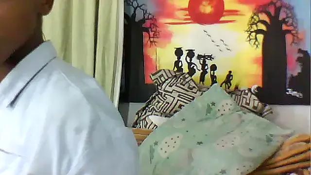 PRETTIE_LIZZYXX from StripChat is Freechat