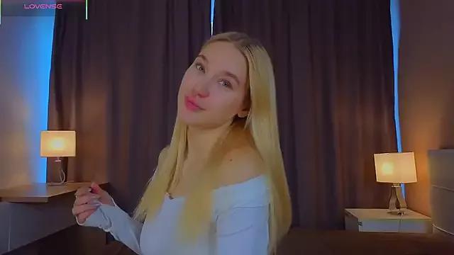Princess_BarbieGirl from StripChat is Freechat