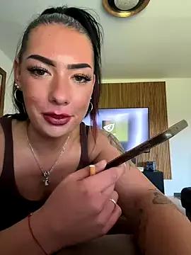 queenshirin69 from StripChat is Freechat