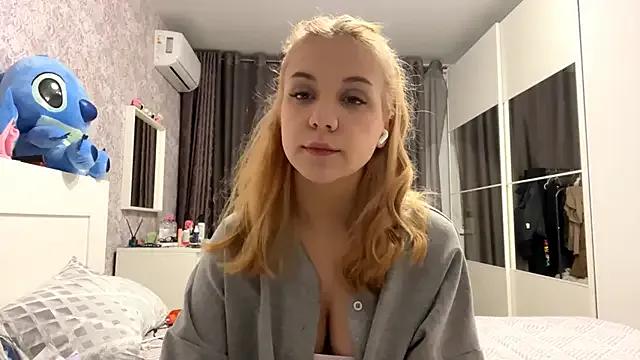 Randa_babygirl from StripChat is Freechat