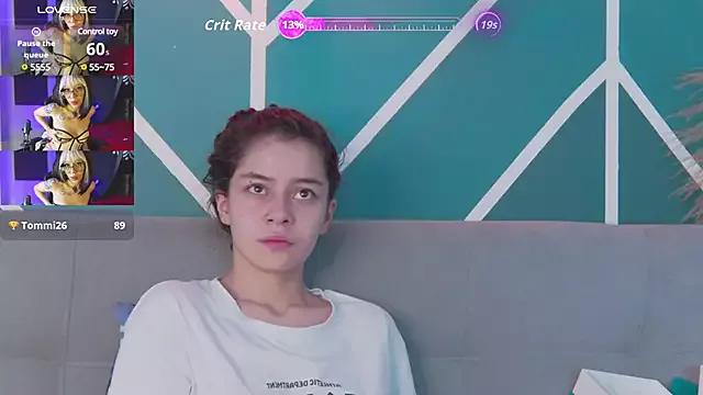 RavennMoonn from StripChat is Freechat
