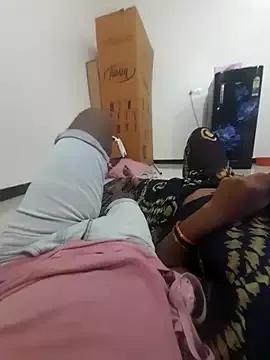 RAYI_Queen_6 from StripChat is Freechat