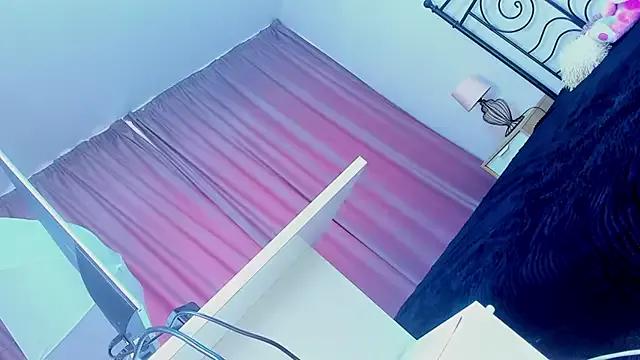 RebekaHill from StripChat is Freechat