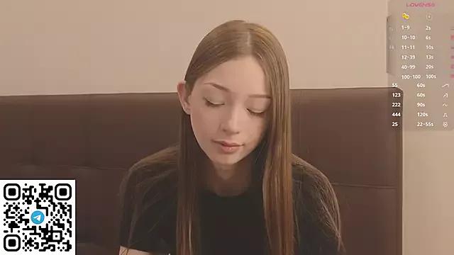 RemiFlover from StripChat is Freechat