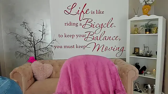 ReynaTheVixen's avatar