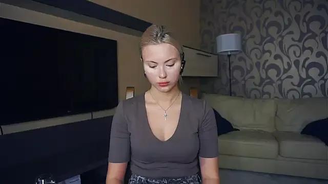 RheaFret from StripChat is Freechat