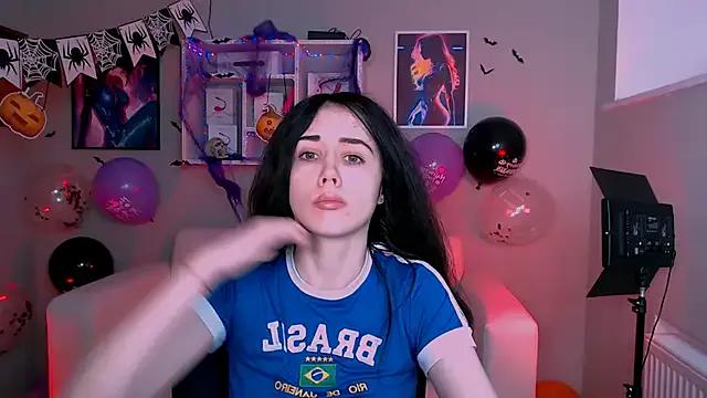riley_sanders from StripChat is Freechat