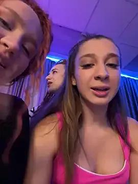 RollingGirlzzz from StripChat is Freechat