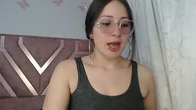 Rosaline_Baker from StripChat is Freechat