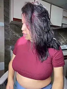 RossPink_ from StripChat is Freechat