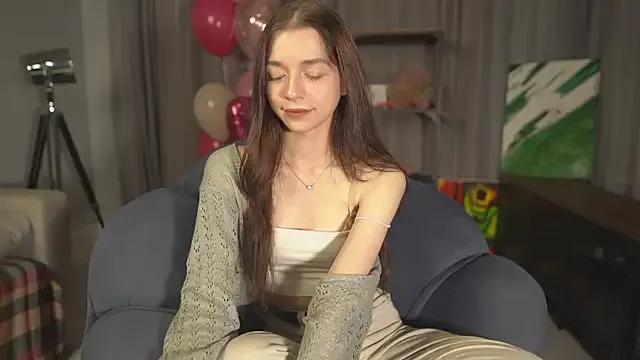 RoxieBolich from StripChat is Freechat