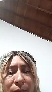 Roxy_22 from StripChat is Freechat