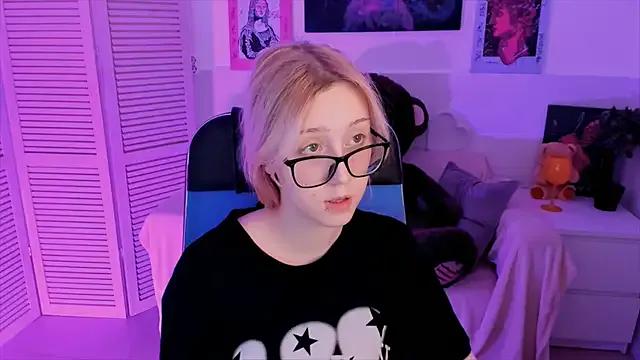 RubyBennett from StripChat is Freechat