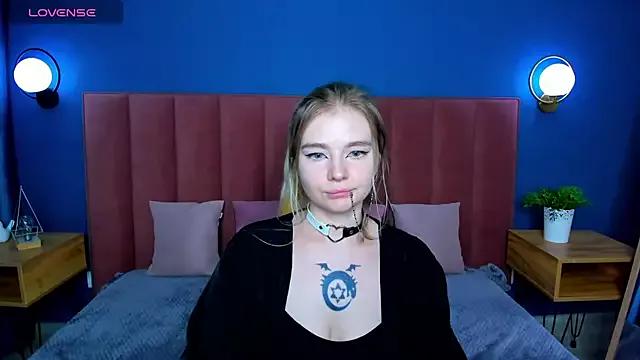 RuthBryant from StripChat is Freechat
