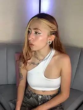Sallem_Pink from StripChat is Freechat