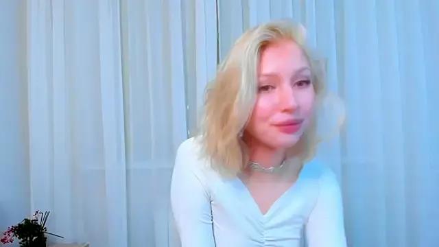 SallyCha from StripChat