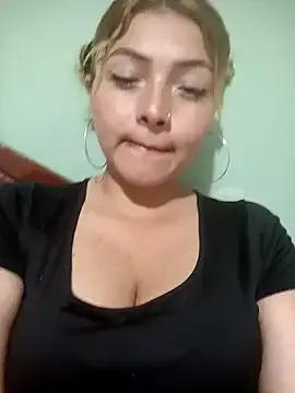 SalomeCoopeer from StripChat is Freechat