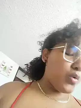 Samanthaeliott22 from StripChat