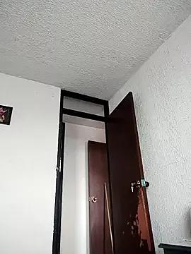 Samanthaeliott22 from StripChat