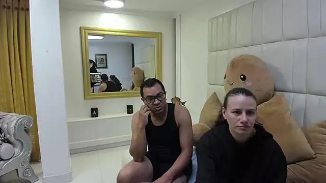 Sammy_and_Jhon from StripChat is Freechat