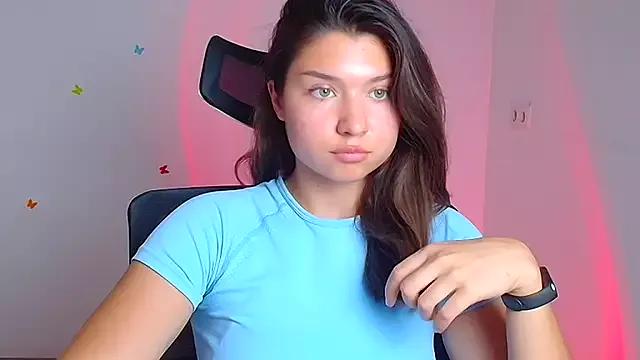 Sandra_Curly from StripChat is Freechat