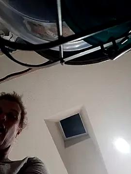 sarahkat86 from StripChat is Freechat