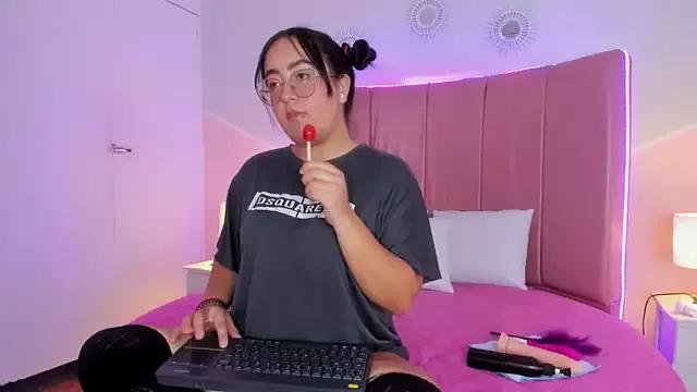 sasha_delacroix from StripChat is Freechat