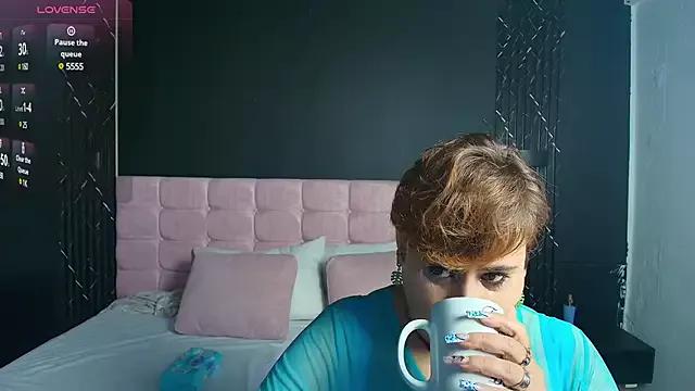 SashaRosee_ from StripChat is Freechat