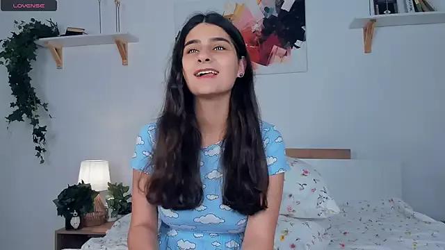 ScarletDivaa from StripChat is Freechat