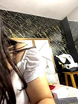 ScarlethAH from StripChat is Freechat