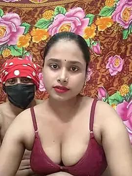Seducing_couple from StripChat is Freechat