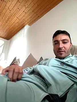 SemprePerverso from StripChat is Freechat