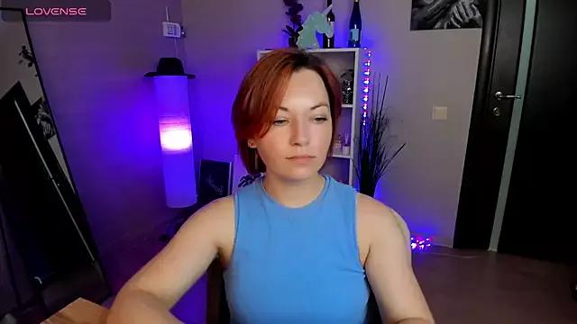 Serena_Woods from StripChat is Freechat