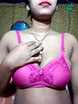 sexy-_Lisa from StripChat is Freechat