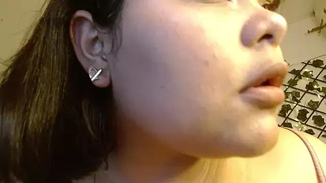 sexychubby___ from StripChat is Freechat